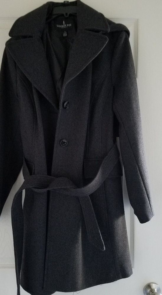 Brand new NWOT Londonfog Hooded peacoat